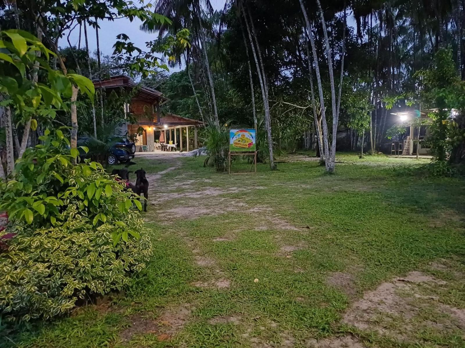 Eco Sitio O Labirinto Do Fauno Hotel Москейру Екстериор снимка
